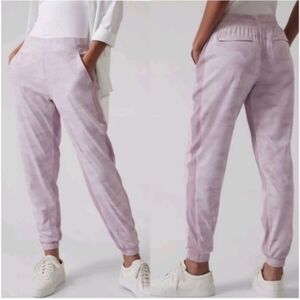 ATHLETA Brooklyn Camo Lined jogger pants pink camo Sz 12 Petite